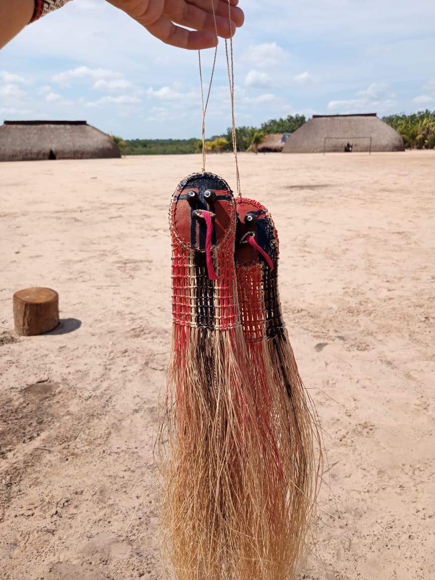 Giant Otter by Indigenous artisans of the Upper Xingu territory